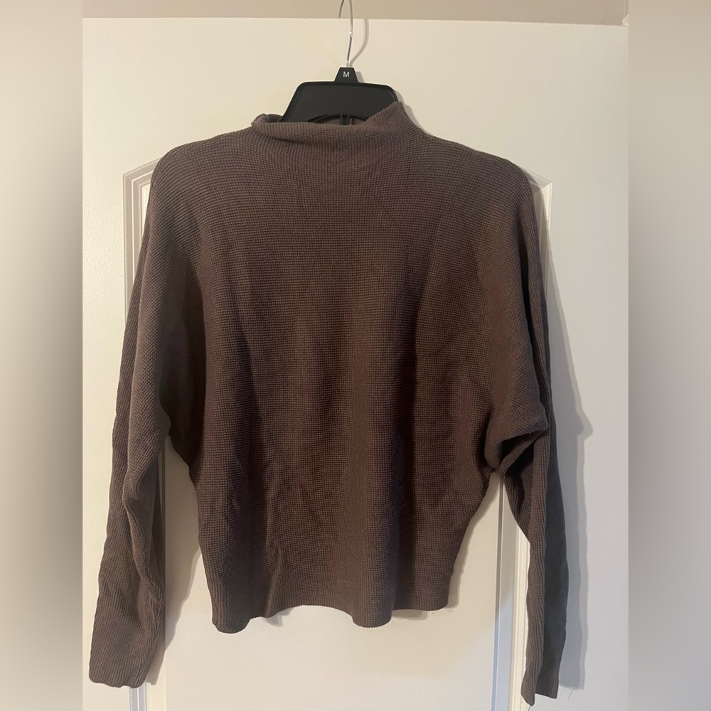 Brown Cyrus sweater size small